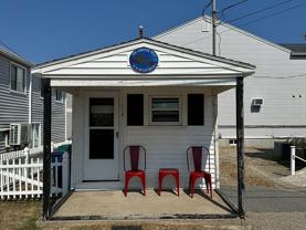 21 Ocean Blvd #B - Photo 1 of 1