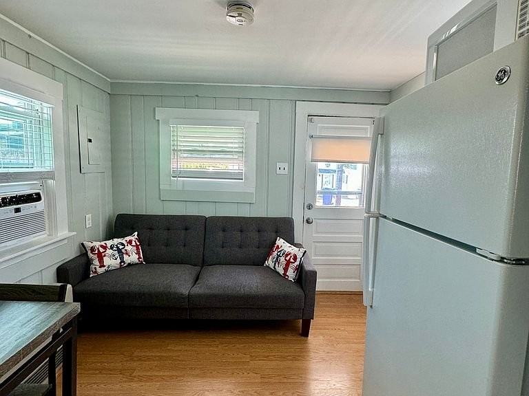 21 Ocean Blvd #B - Photo 5 of 11