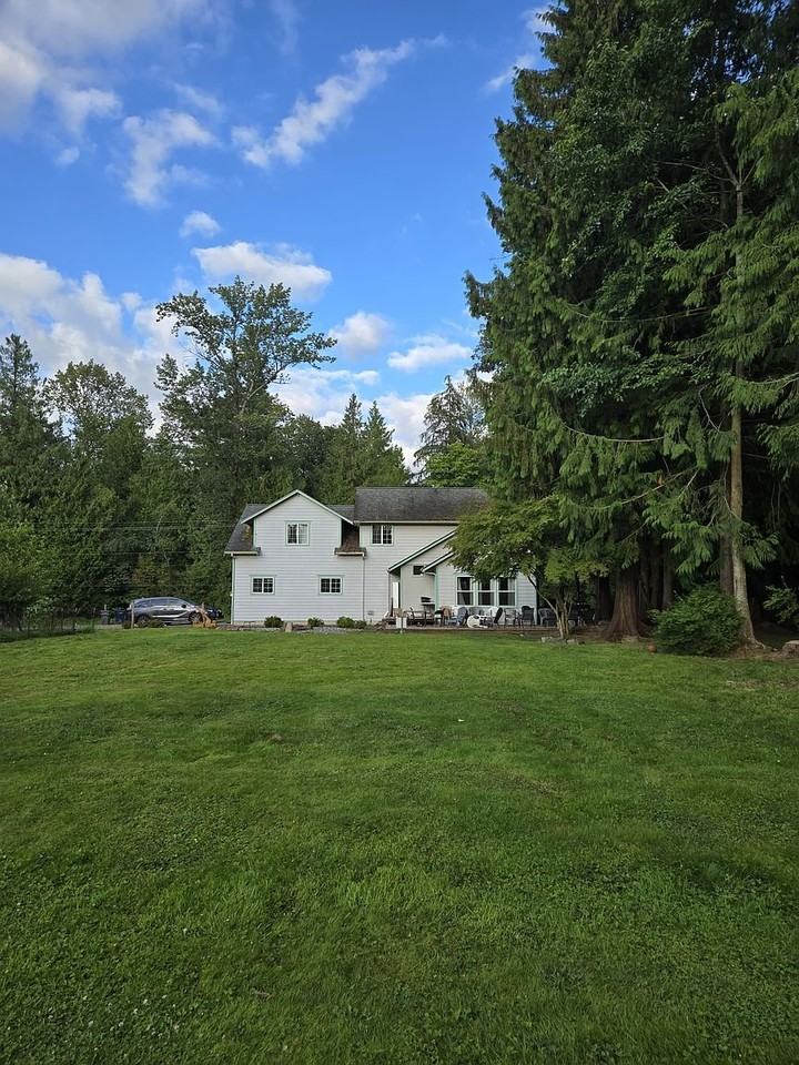 401 Burlingame Rd - Photo 3 of 5