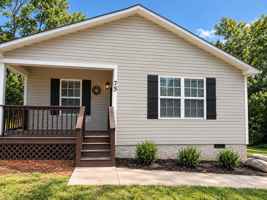 featured image of 175 Crawford Hill Rd