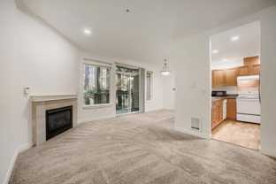 25025 Se Klahanie Blvd #B202 - Photo 1 of 1