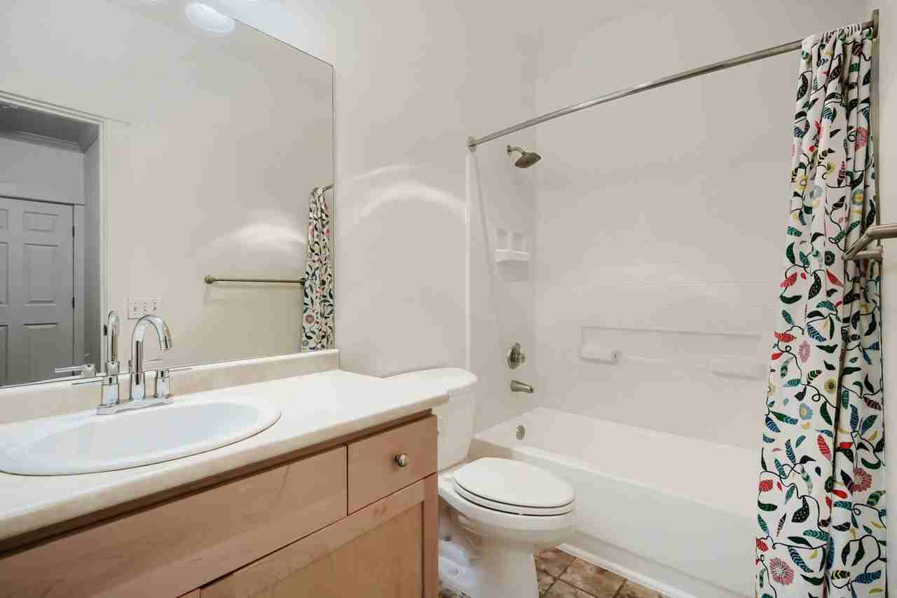25025 Se Klahanie Blvd #B202 - Photo 4 of 15