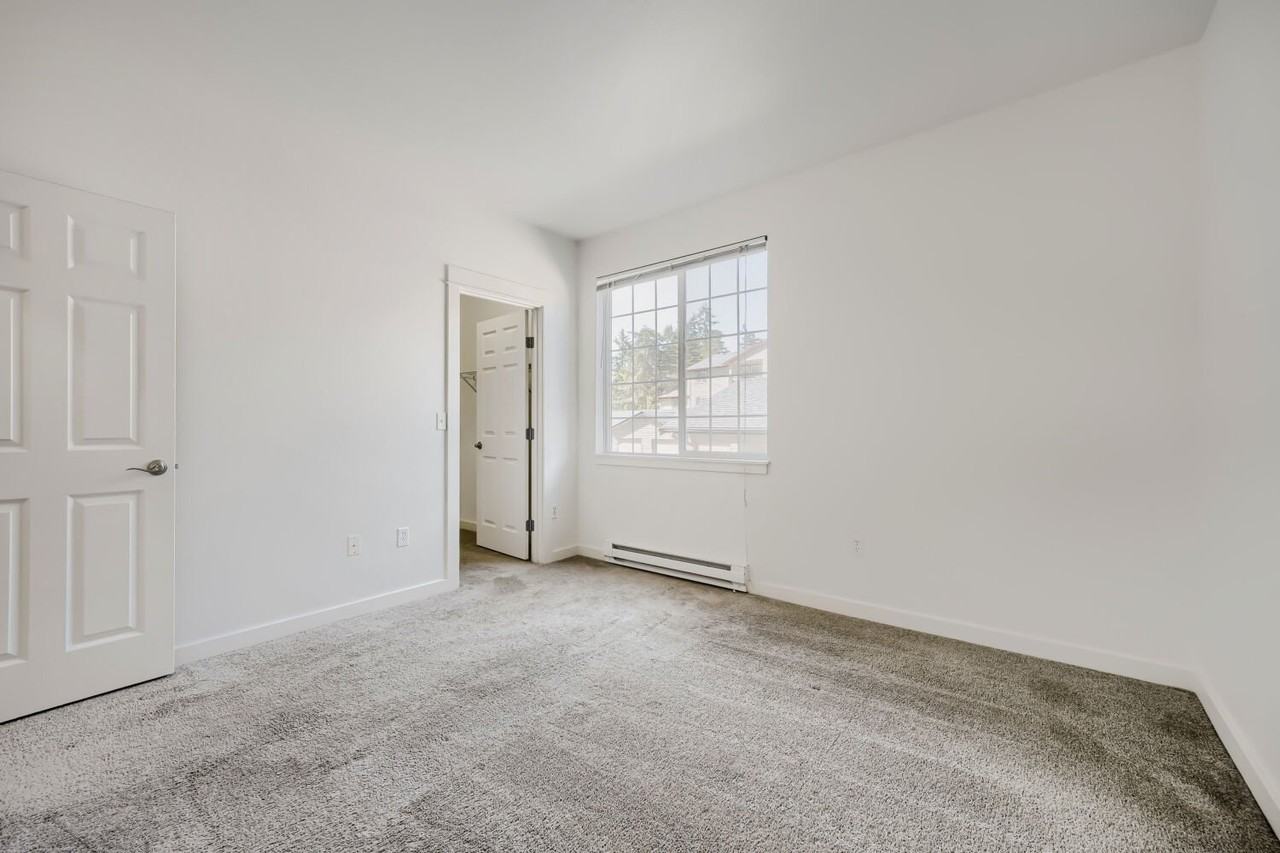 25025 Se Klahanie Blvd #B202 - Photo 5 of 15