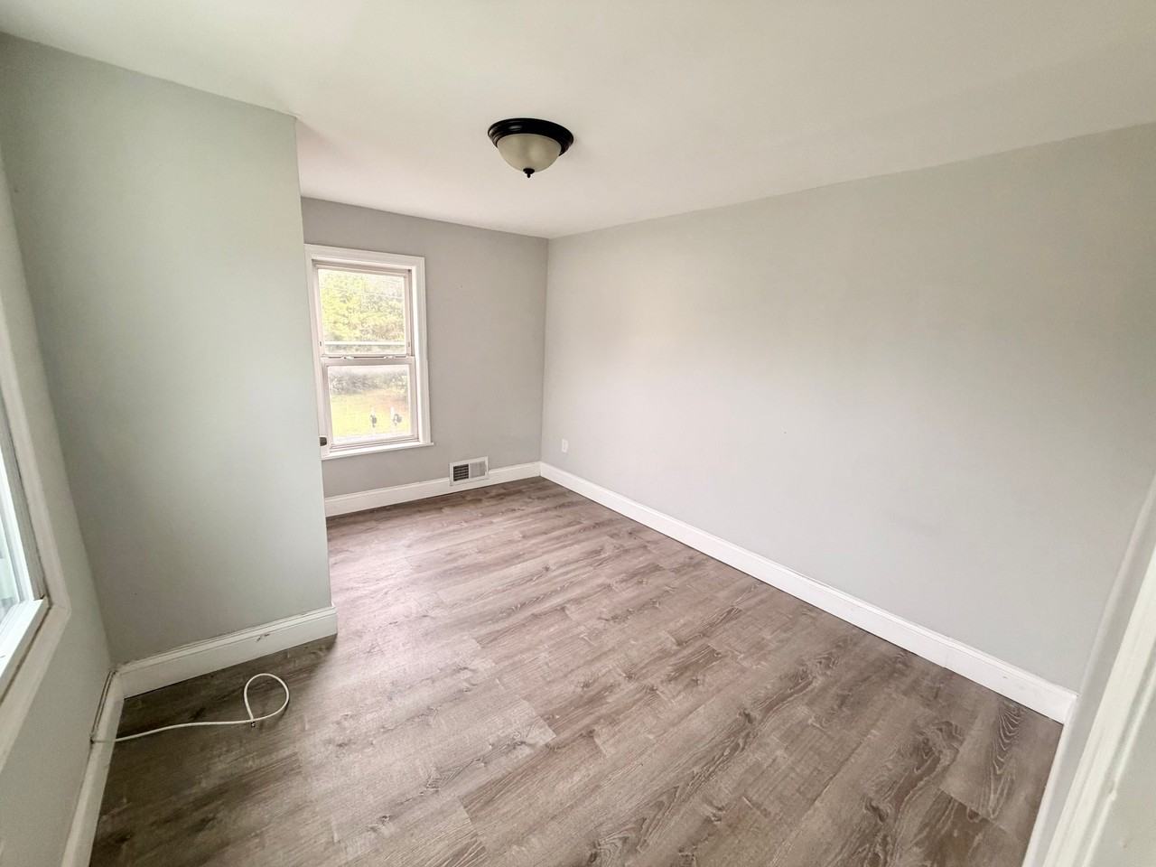 328 Bailey St #2 - Photo 5 of 11