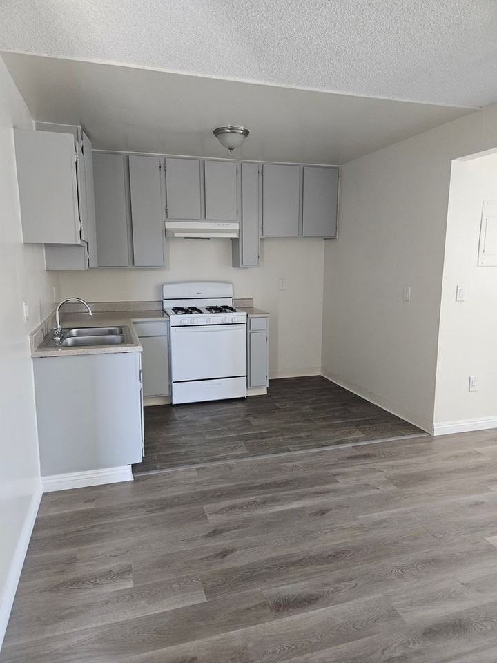 10259 Tujunga Canyon Blvd., Tujunga - Photo 3 of 8