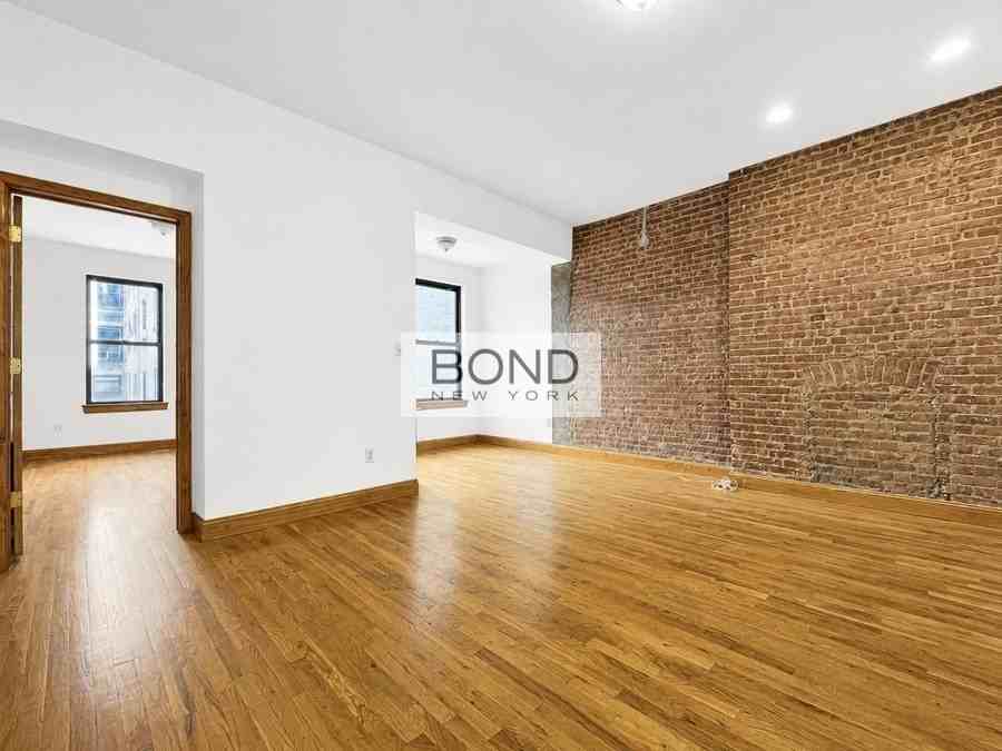 255 W 93rd St #N - Photo 2 of 8