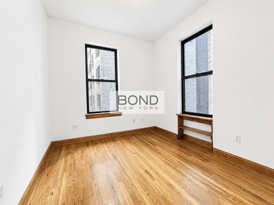 255 W 93rd St #N - Photo 6 of 8