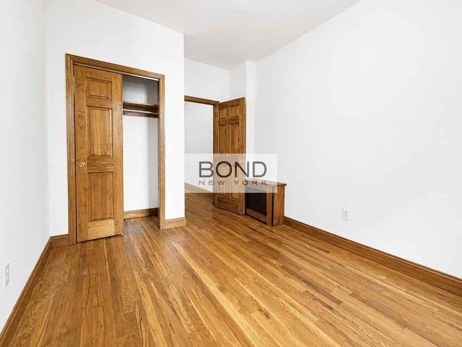 255 W 93rd St #N - Photo 7 of 8