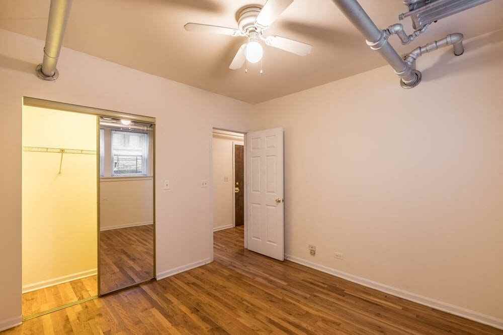 722 West Barry Avenue, Unit 1W - Photo 2 of 11