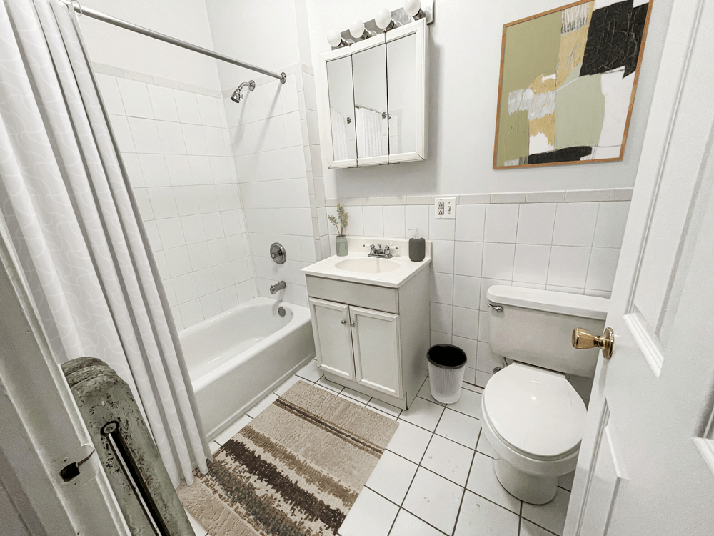 722 West Barry Avenue, Unit 1W - Photo 4 of 11