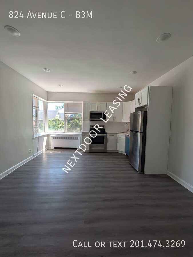 824 Avenue C #B3M - Photo 5 of 12