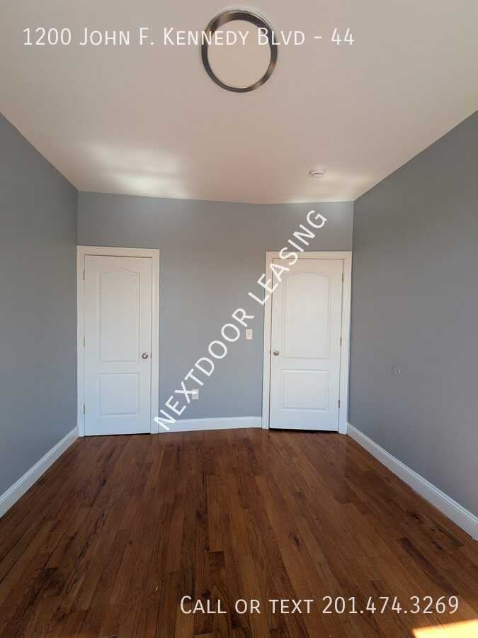 1200 Kennedy Blvd #44 - Photo 6 of 7