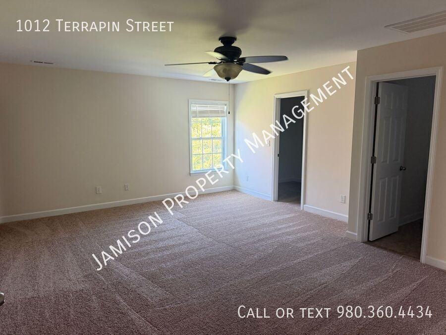 1012 Terrapin St - Photo 7 of 17