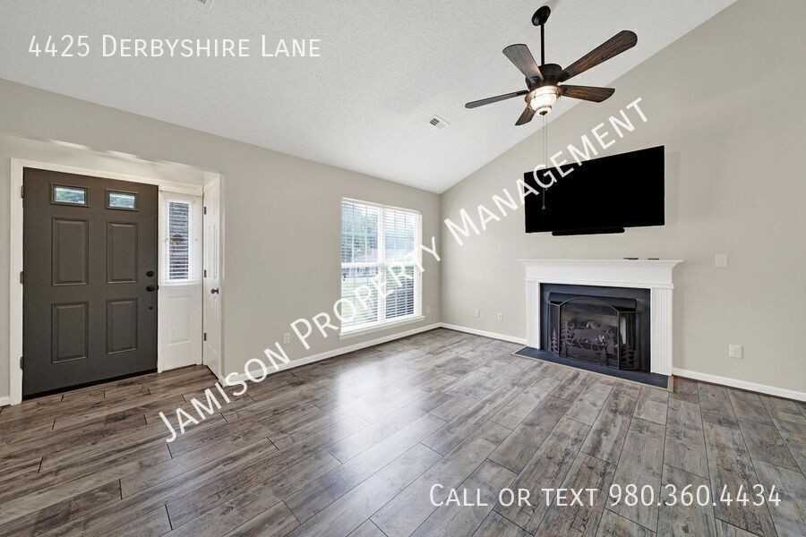 4425 Derbyshire Ln - Photo 4 of 29