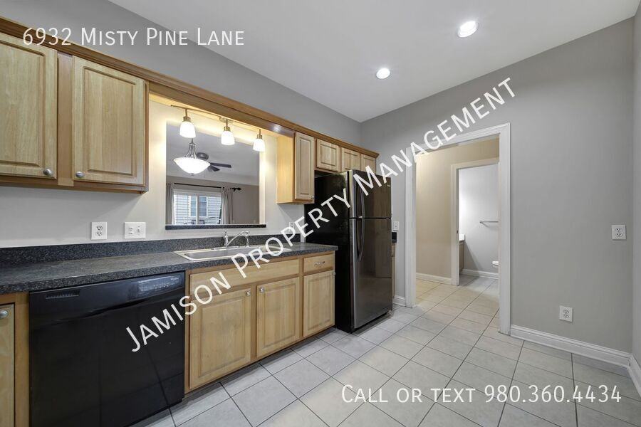 6932 Misty Pine Ln - Photo 6 of 23