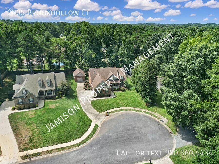 2005 Brookhollow Ct - Photo 3 of 36