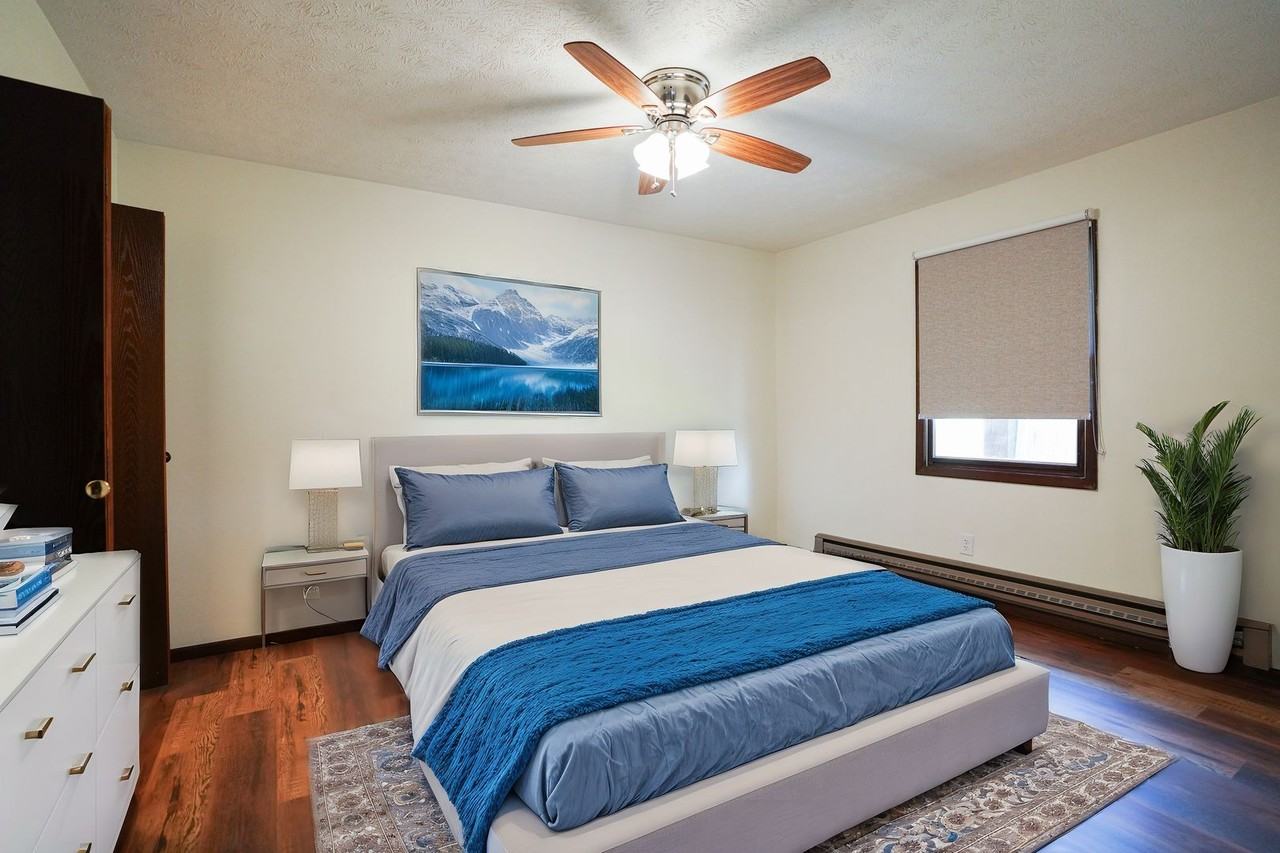 855 S Hazel St #4 - Photo 4 of 11