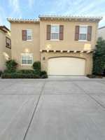featured image of 1016 Applewood Dr