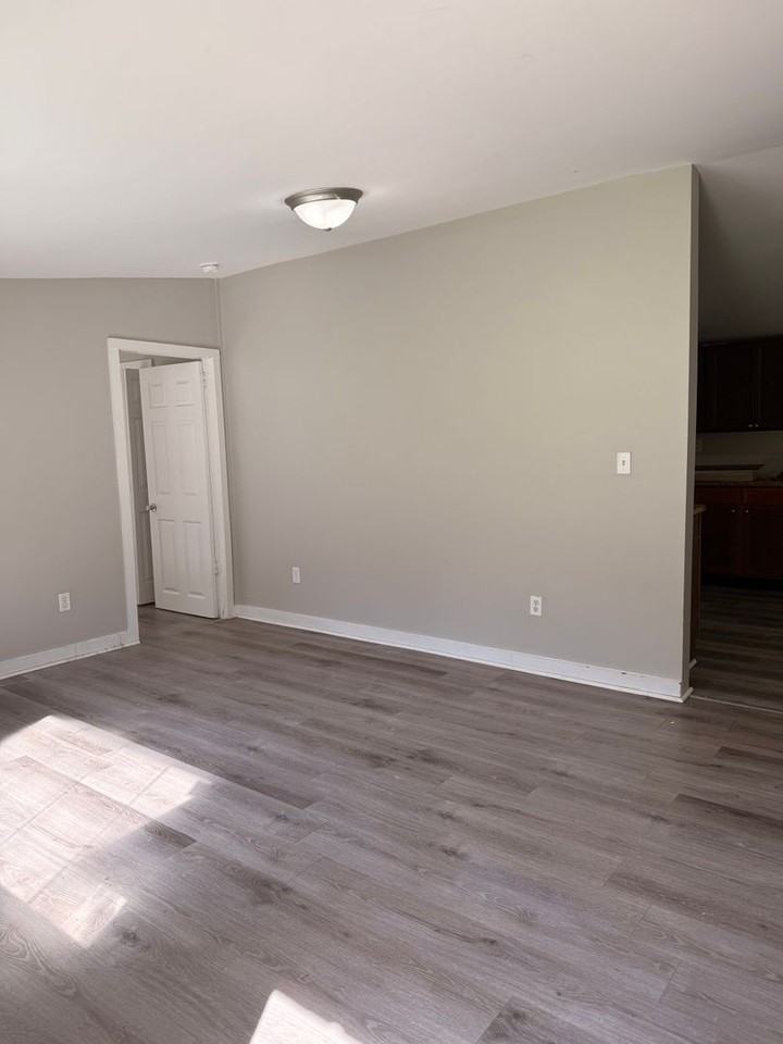106 Rosenwald St - Photo 2 of 12