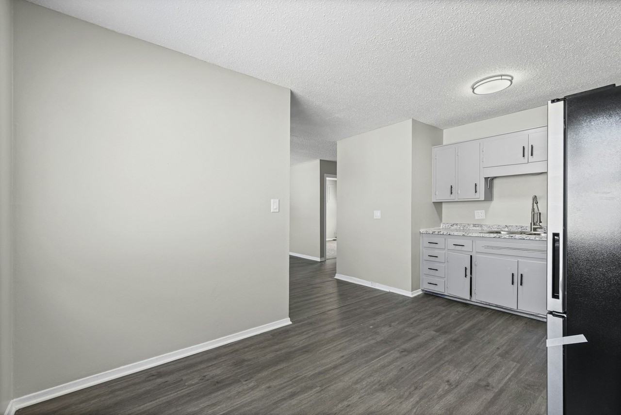 2900 West 43rd Terrace, Unit A - Photo 6 of 19