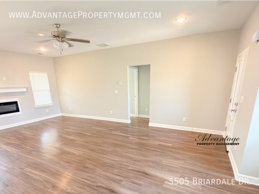 5505 Briardale Dr - Photo 4 of 25