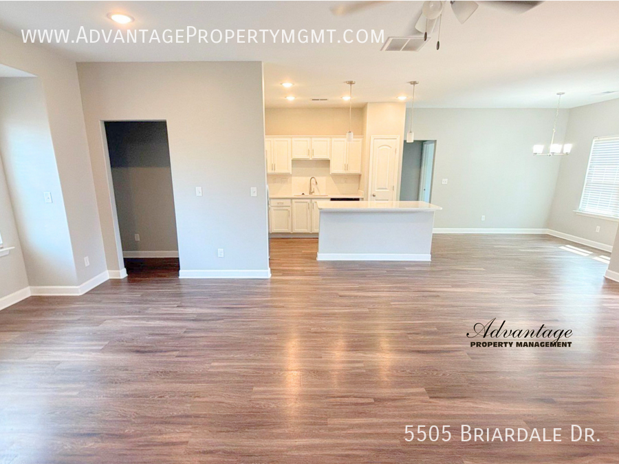 5505 Briardale Dr - Photo 5 of 25