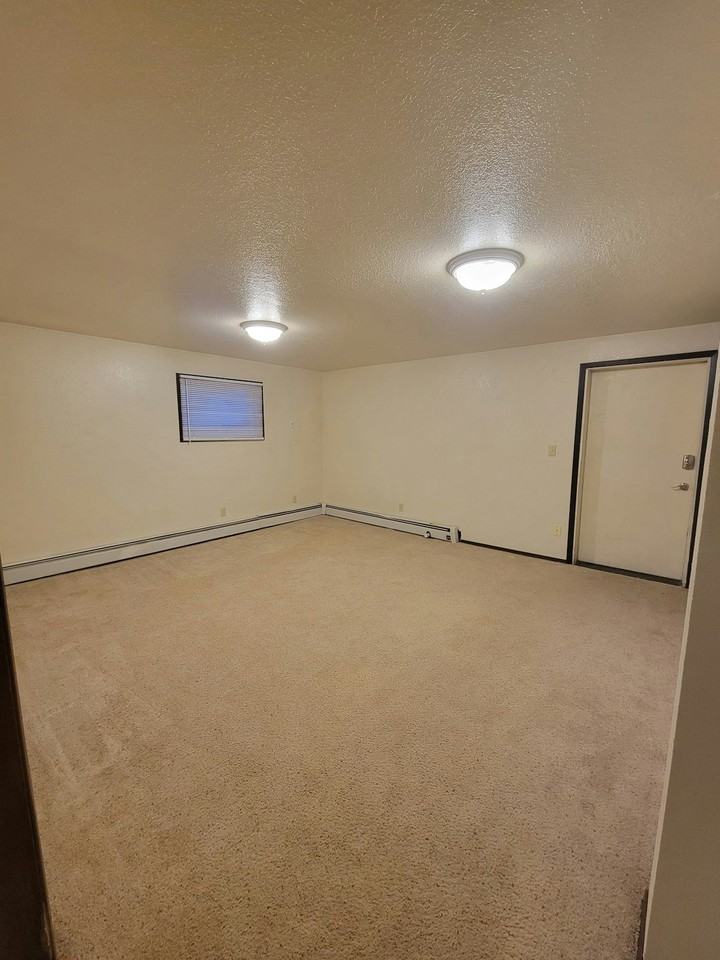 3125 East Beech Way, Unit 5 - Beech - Photo 3 of 9