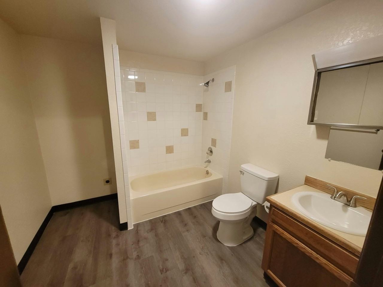 3125 East Beech Way, Unit 5 - Beech - Photo 5 of 9