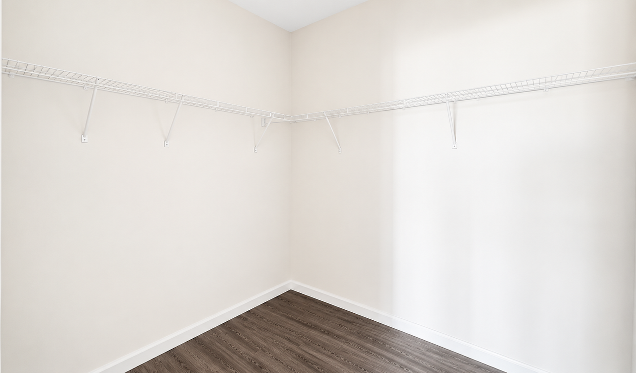 512 Pender Woods Drive - Photo 4 of 15