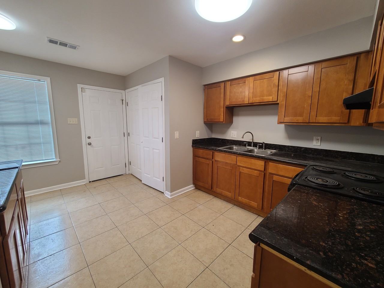 3820 Juno Dr #3820 - Photo 2 of 9