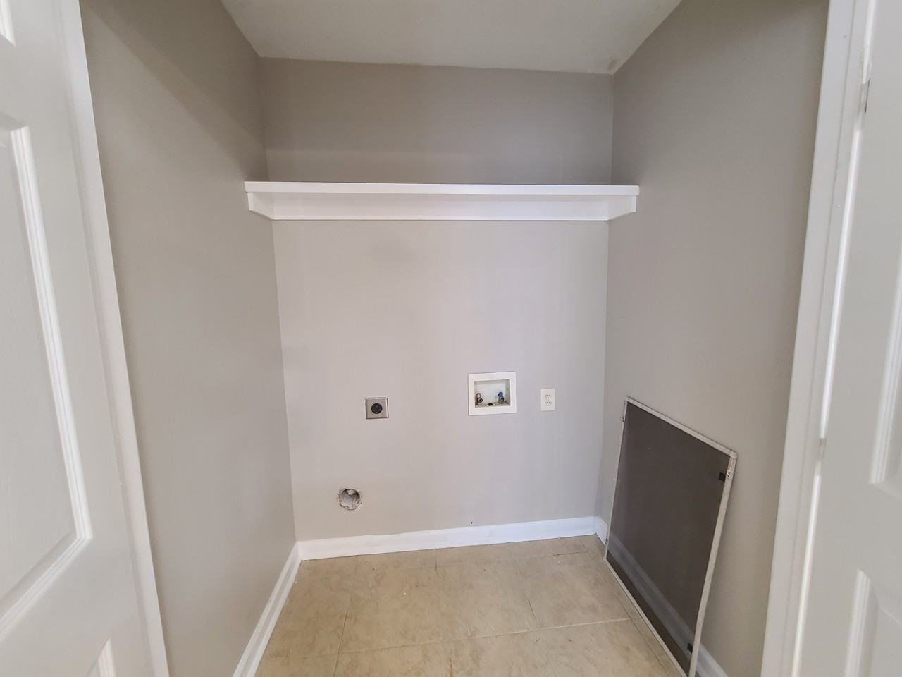 3820 Juno Dr #3820 - Photo 7 of 9