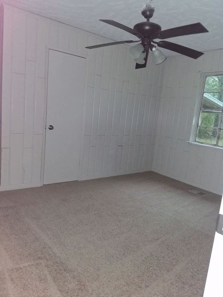 3122 Oak Forest Dr - Photo 3 of 10