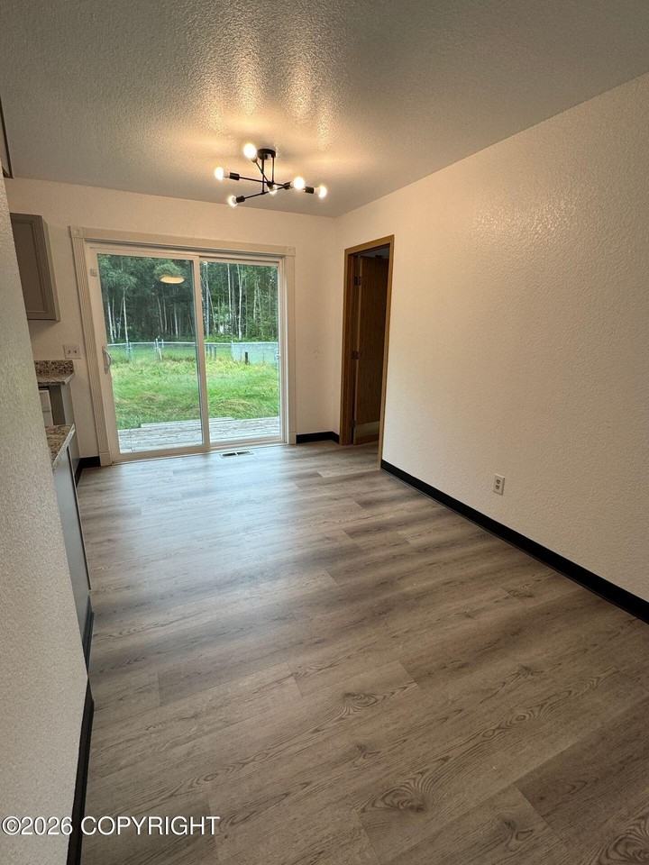 150 W Heritage Dr #2 - Photo 4 of 25