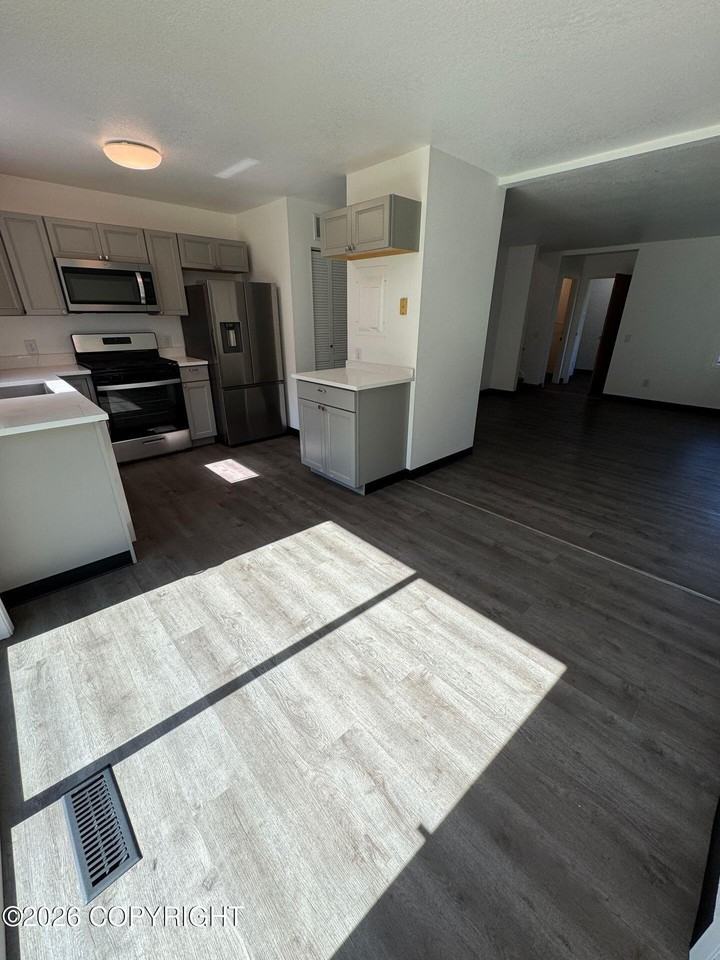 150 W Heritage Dr #1 - Photo 5 of 29