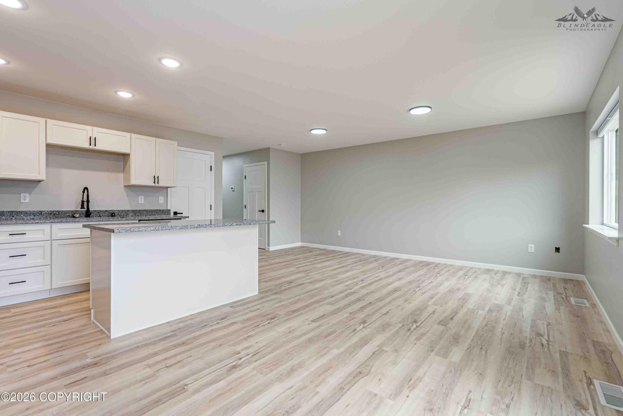 5945 E Porcupine Ave #2 - Photo 7 of 22