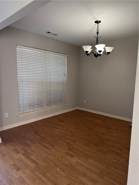 2402 Stonecrest Dr - Photo 4 of 7