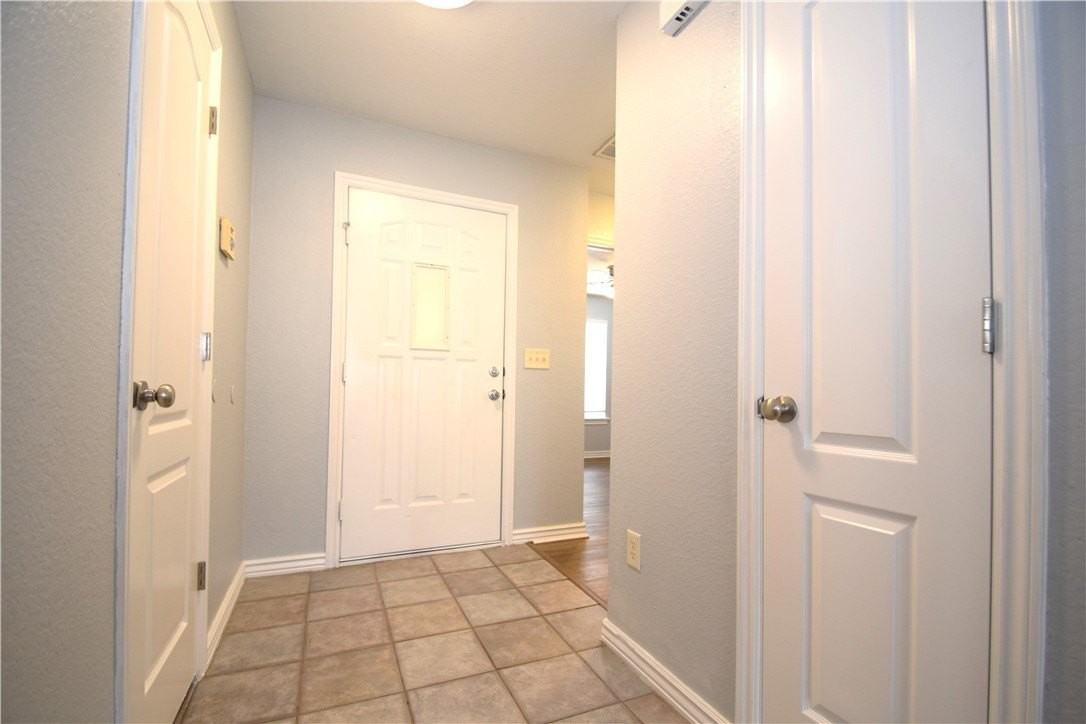 2500 Sw Choctaw St - Photo 2 of 18
