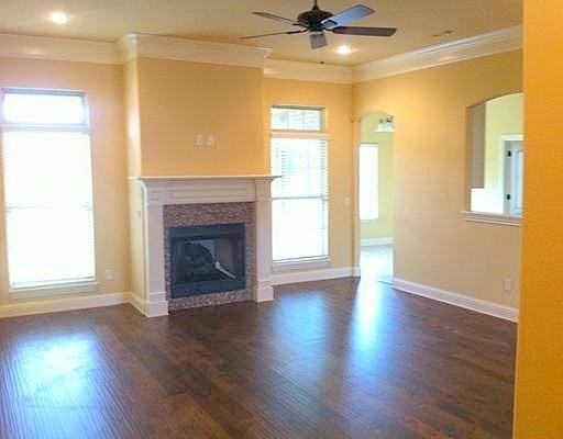 3401 Sw 8th St - Photo 3 of 7