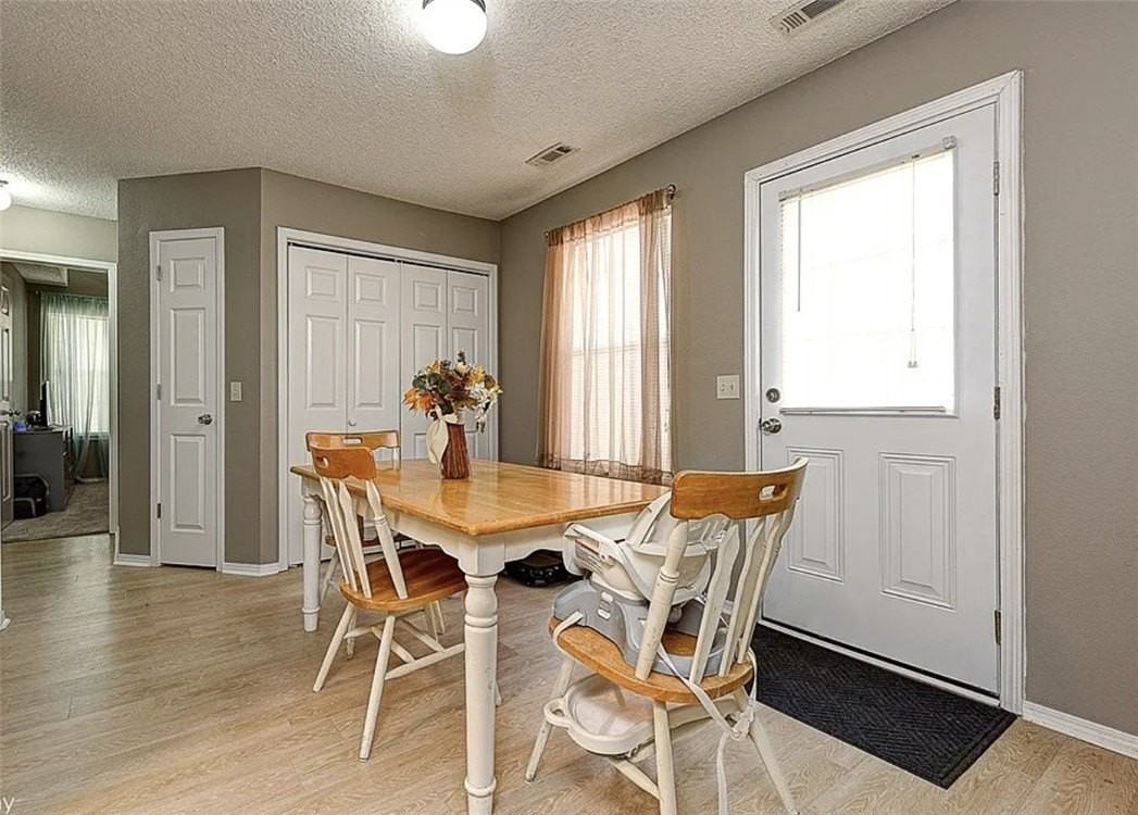 1701 Signature Dr - Photo 5 of 21