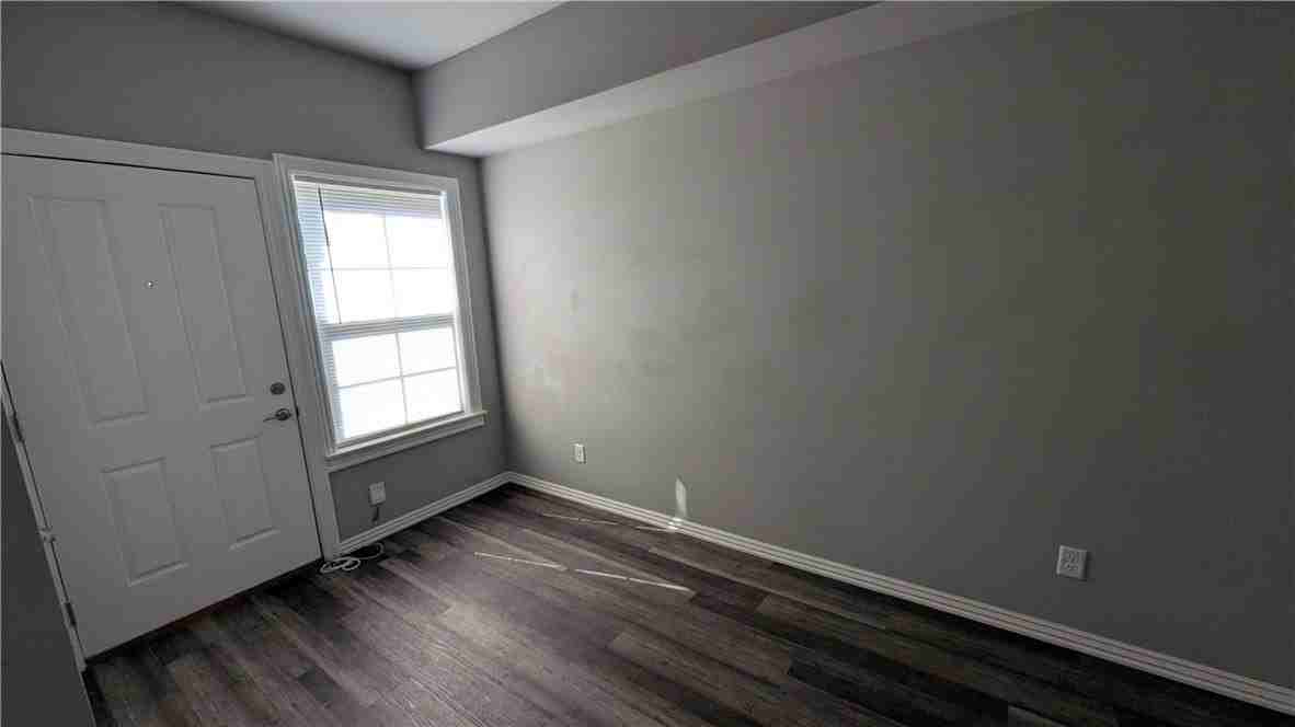 128 S Pleasant St #C - Photo 7 of 14