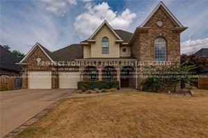 featured image of 4003 Ne Cadbury Ave
