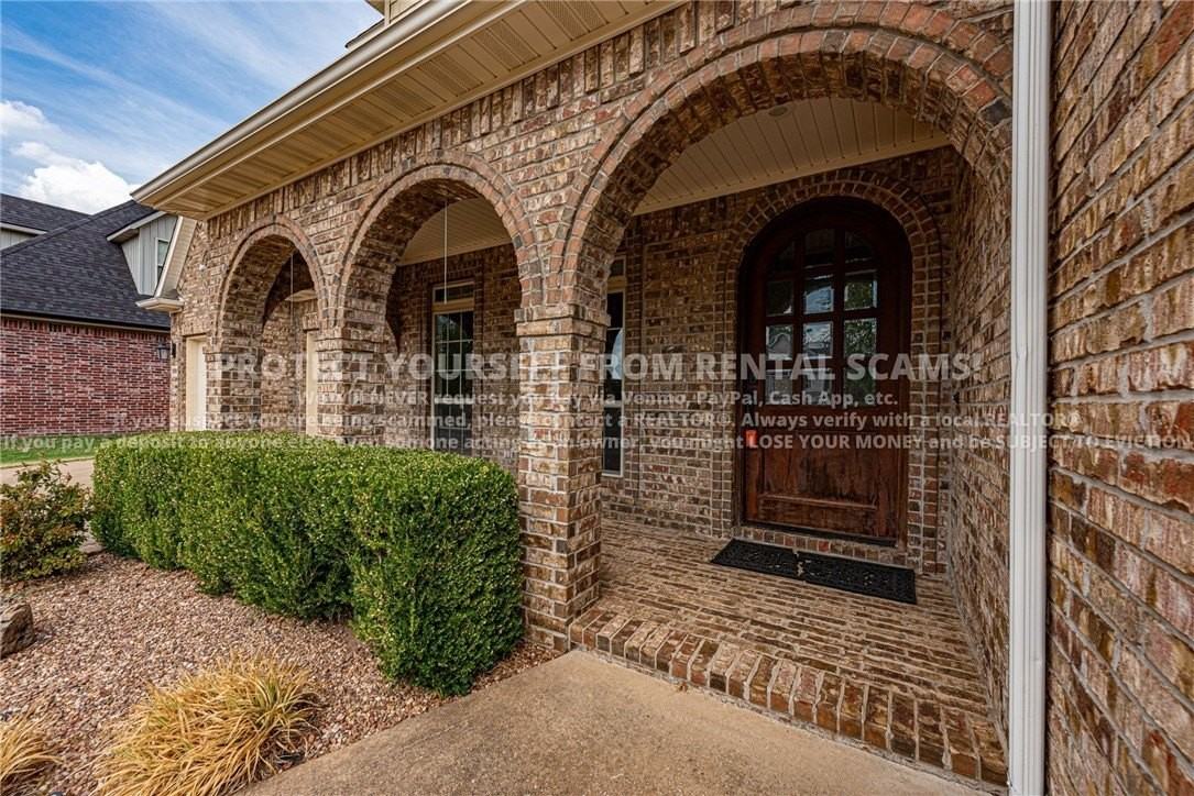 4003 Ne Cadbury Ave - Photo 3 of 41