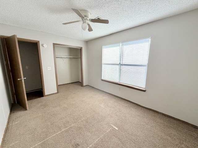 2415 W Mary Dr - Photo 7 of 13