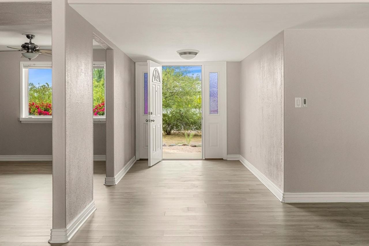 6724 N 58th Pl - Photo 5 of 21