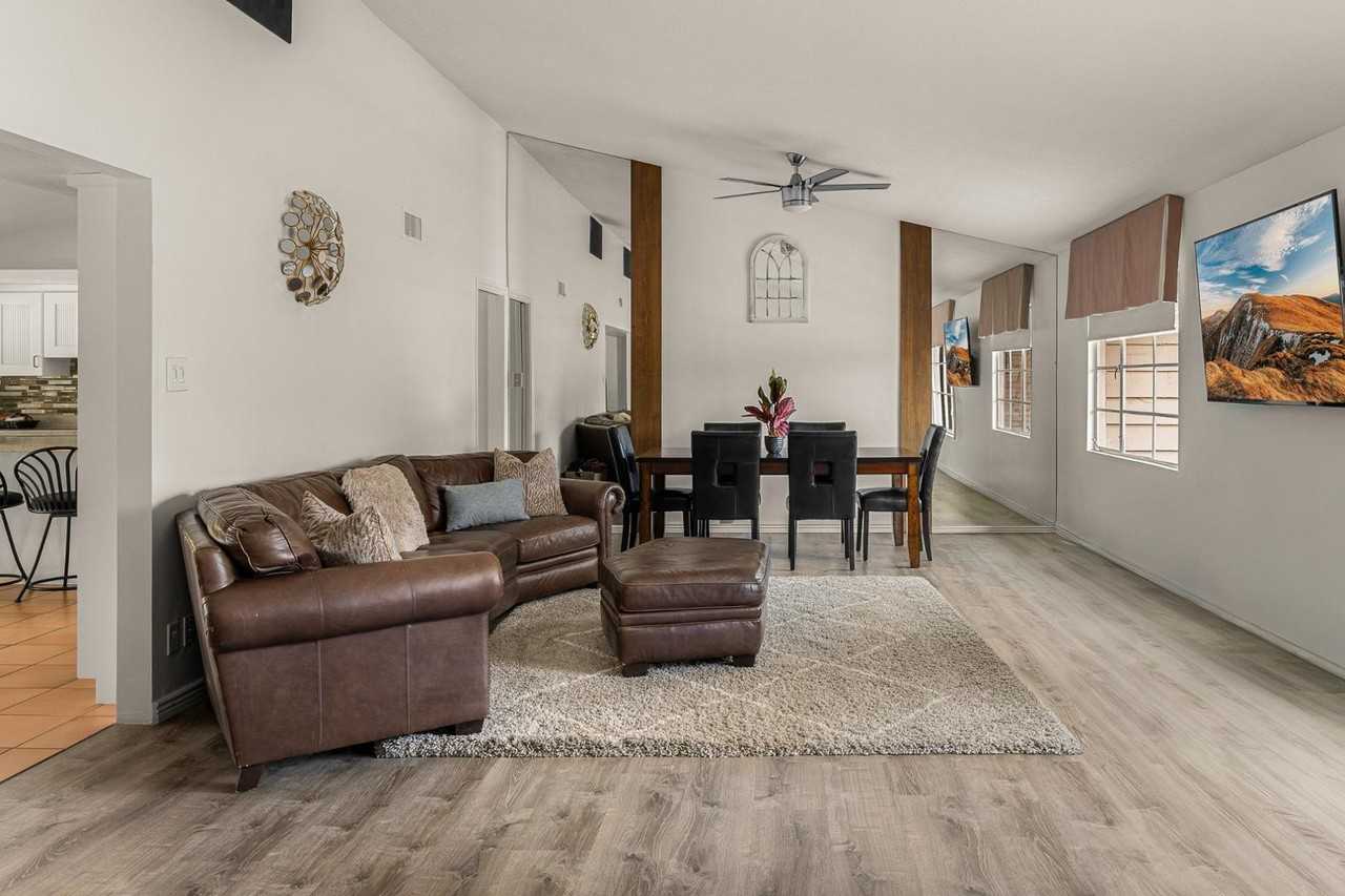 5901 E Cactus Wren Rd - Photo 4 of 23