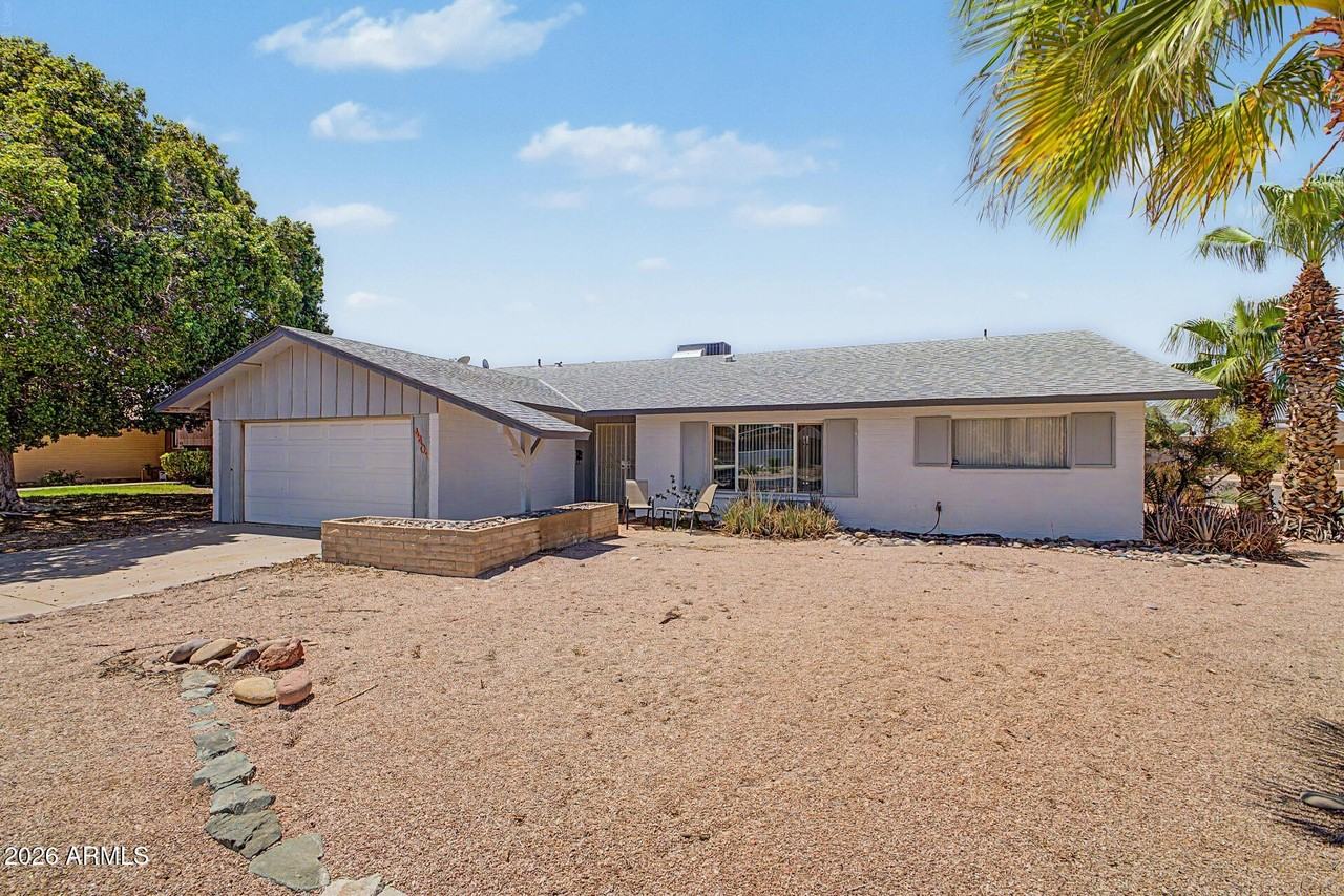 4404 S Mcallister Ave - Photo 3 of 34