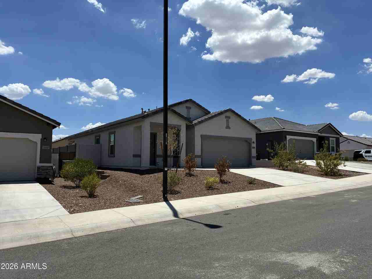 20109 W Palo Verde Dr - Photo 3 of 35