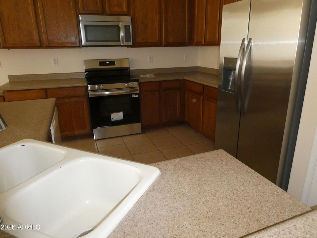 8812 W Glenn Dr - Photo 6 of 23