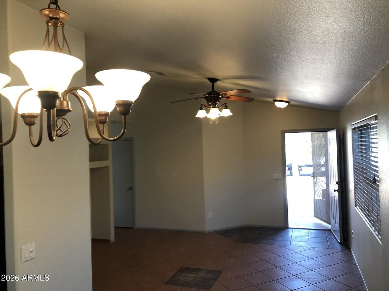 3045 W Covey Ln - Photo 3 of 10