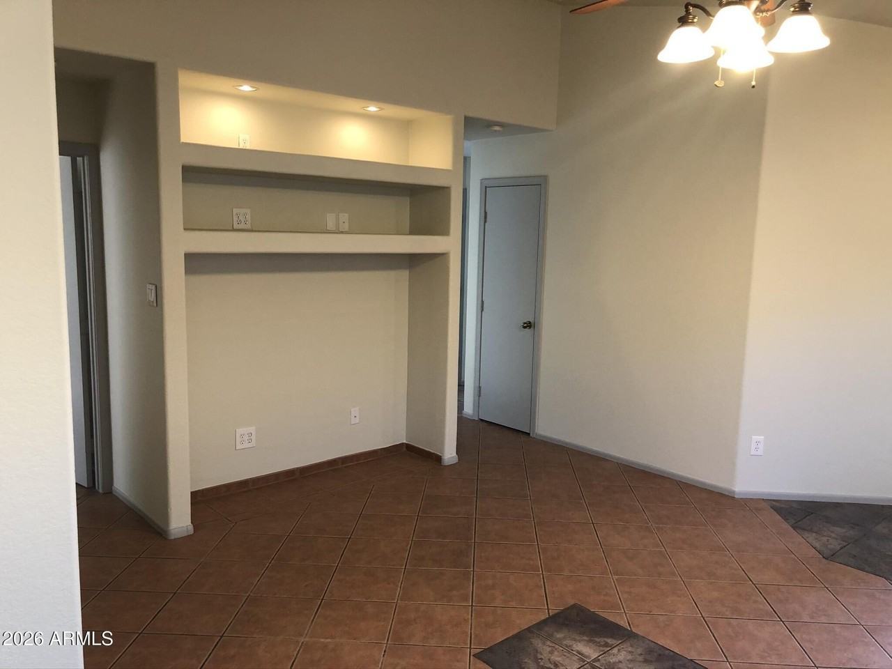 3045 W Covey Ln - Photo 4 of 10